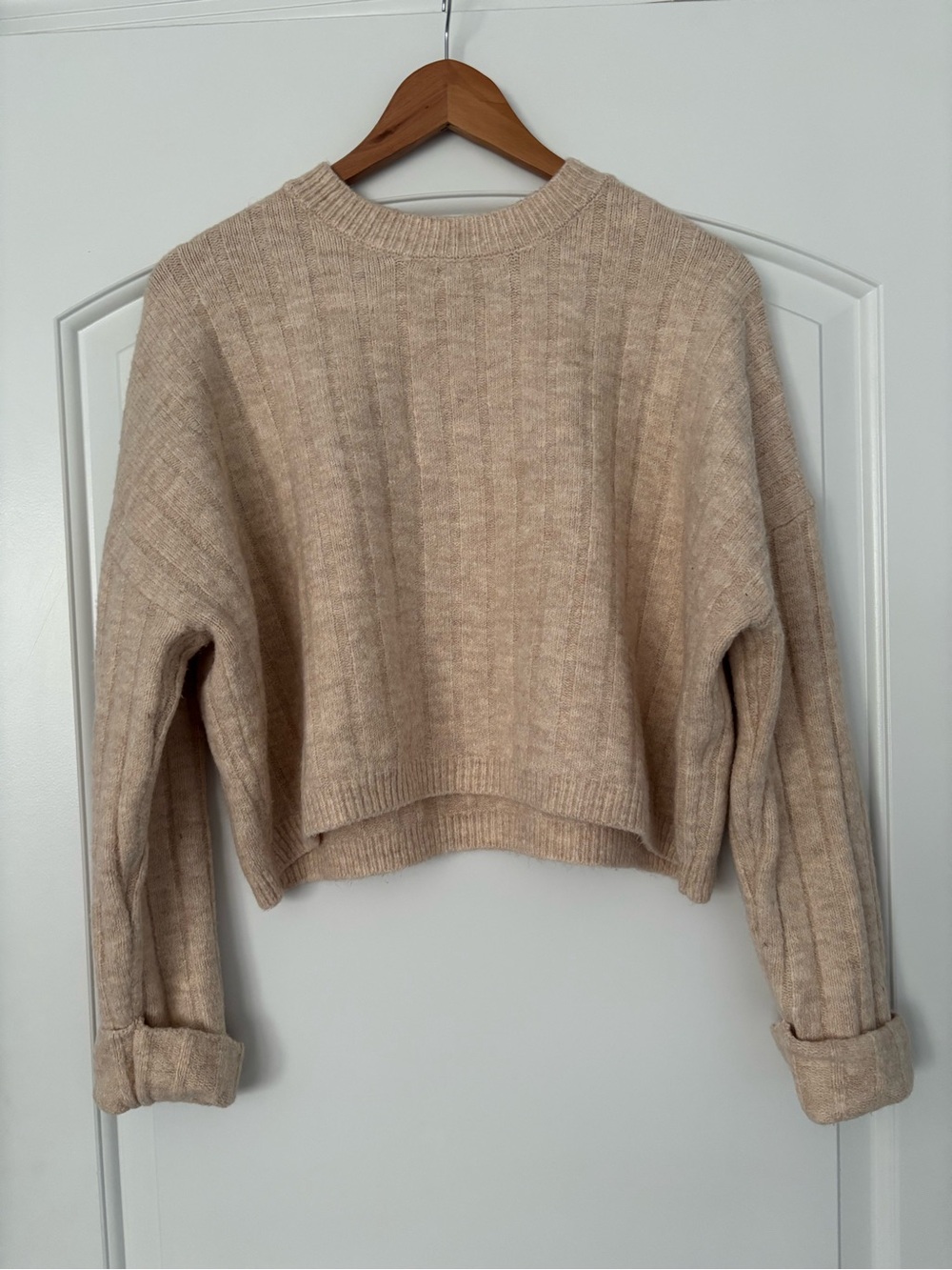 Sincerely Jules Cream Ribbed Cropped Knit Sweater Size Medium